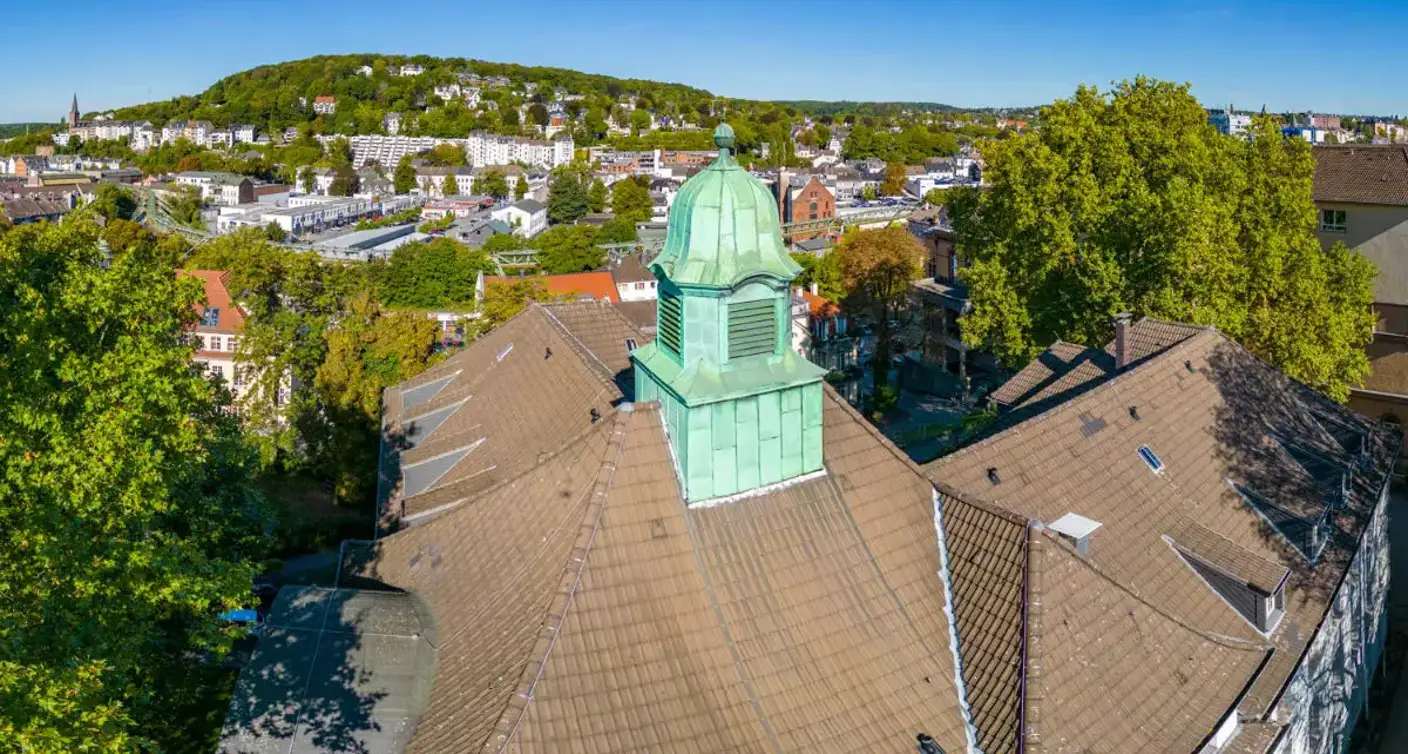 bz-park-aussenansicht-Himmel